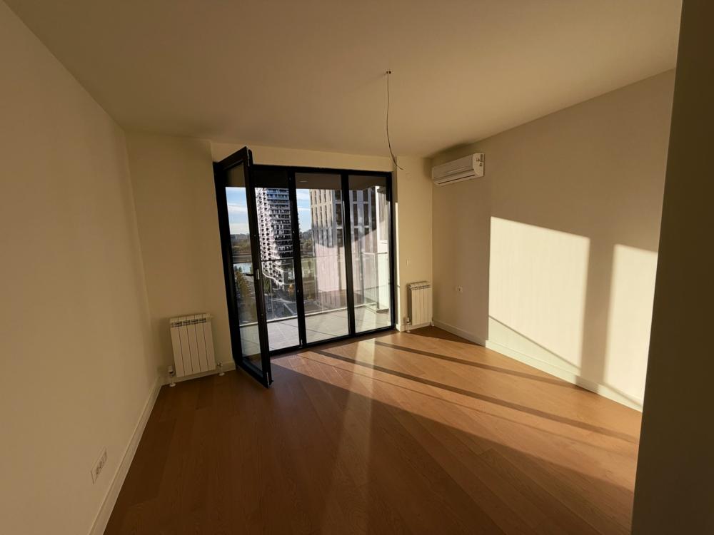Slika 3 - Bulevar Vudroa Vilsona, Četvorosoban stan za izdavanje, 111m2, 2.500€