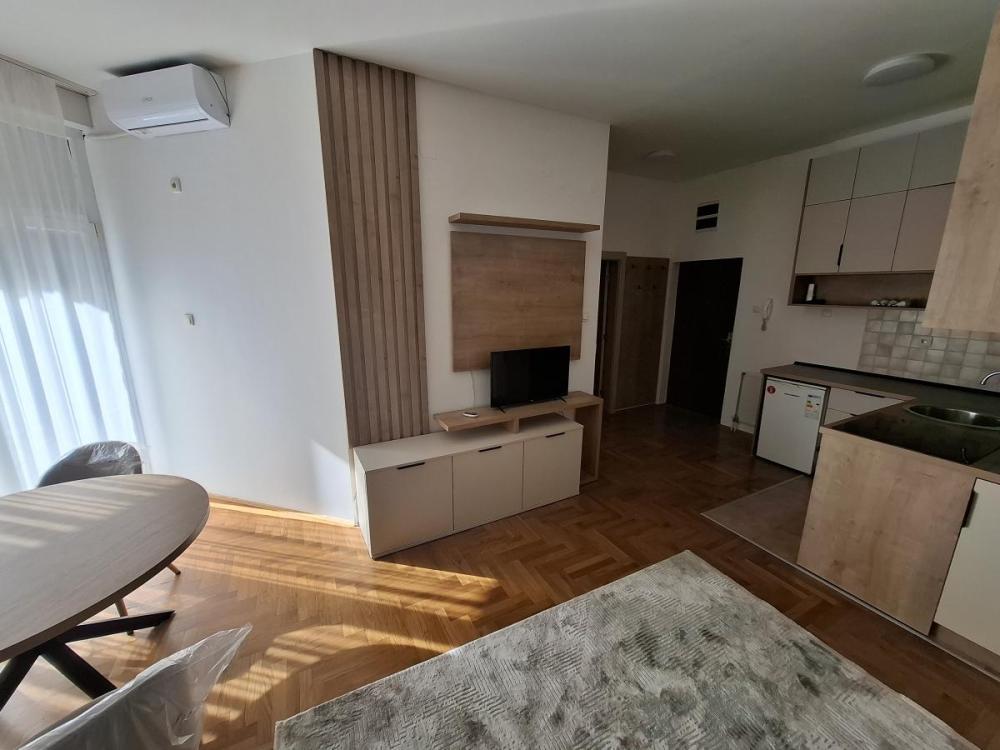 Slika 2 - Jednoiposoban stan za izdavanje, 47m2, 600€