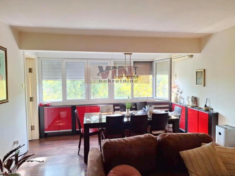 Slika 1 - BULEVAR ARSENIJA CARNOJEVICA, Četvoroiposoban stan na prodaju, 121m2, 495.000€