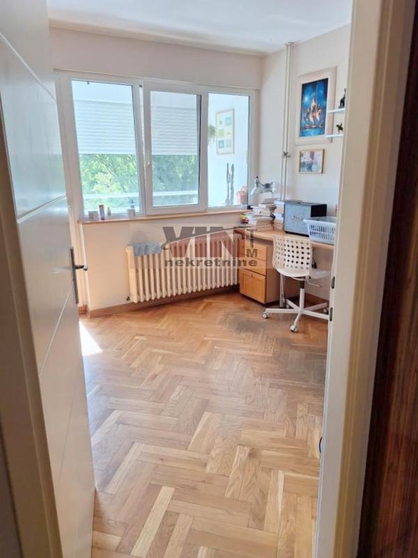 Slika 5 - BULEVAR ARSENIJA CARNOJEVICA, Četvoroiposoban stan na prodaju, 121m2, 495.000€