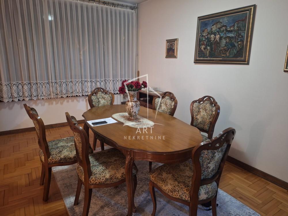 Slika 9 - Bulevar oslobođenja, Trosoban stan za izdavanje, 105m2, 1.100€