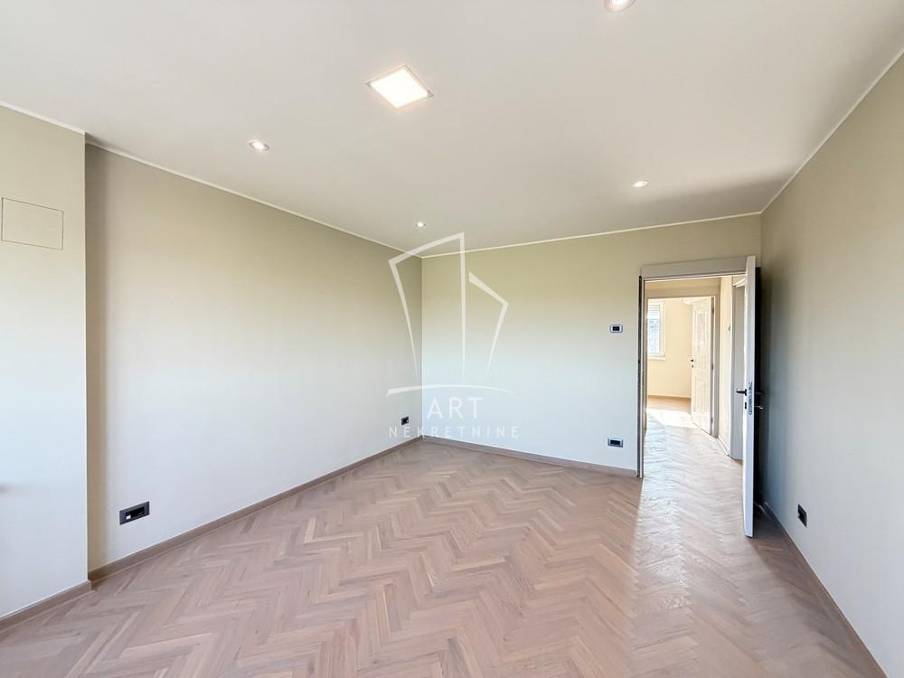 Slika 8 - Bulevar Mihajla Pupina, Trosoban stan za izdavanje, 86m2, 800€