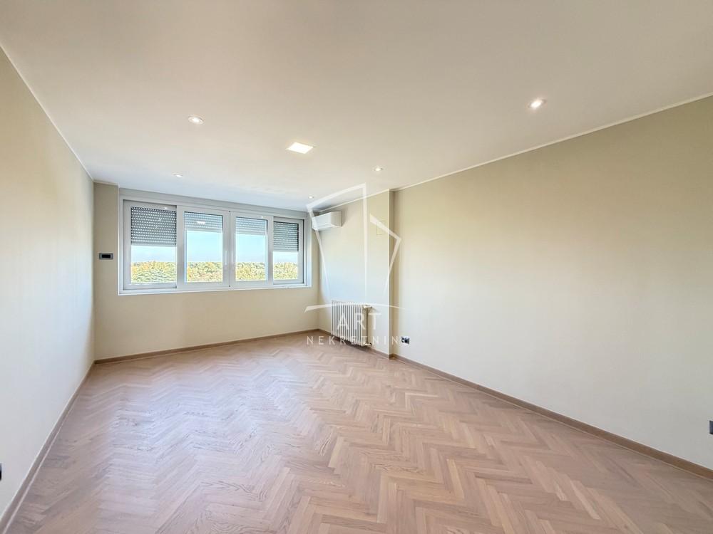 Slika 2 - Bulevar Mihajla Pupina, Trosoban stan za izdavanje, 86m2, 800€