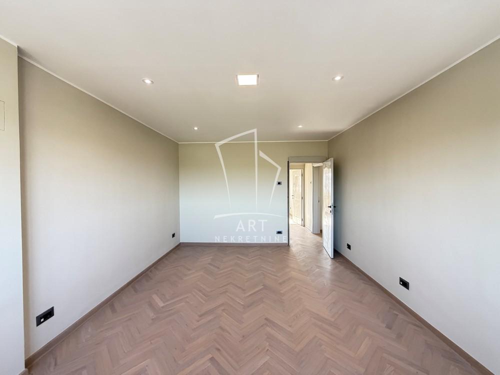 Slika 3 - Bulevar Mihajla Pupina, Trosoban stan za izdavanje, 86m2, 800€