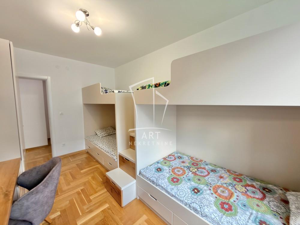 Slika 11 - Mirka Milojkovića, Trosoban stan na prodaju, 82m2, 278.000€