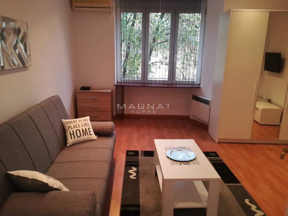 Glavna slika -Zahumska, Dvosoban stan na prodaju, 50m2, 194.000€