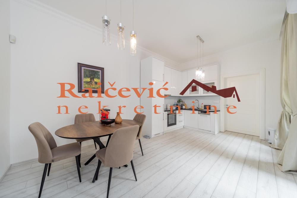 Slika 2 - Karadjordjeva, Četvorosoban stan na prodaju, 134m2, 490.000€