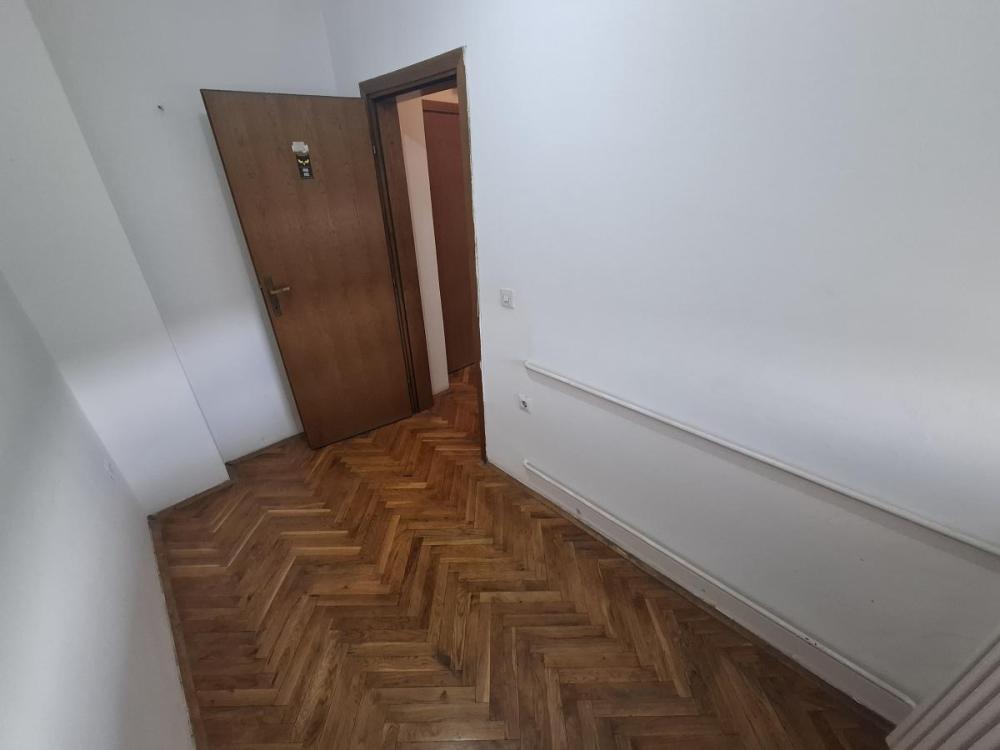 Slika 7 - Jednoiposoban stan za izdavanje, 32m2, 250€