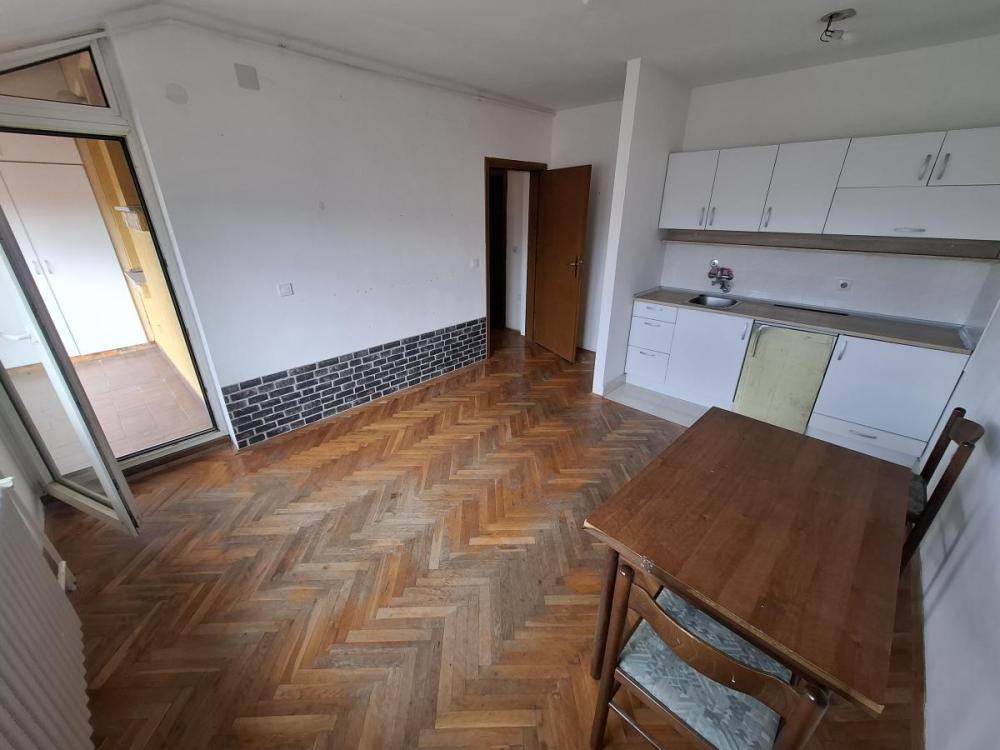 Slika 3 - Jednoiposoban stan za izdavanje, 32m2, 250€