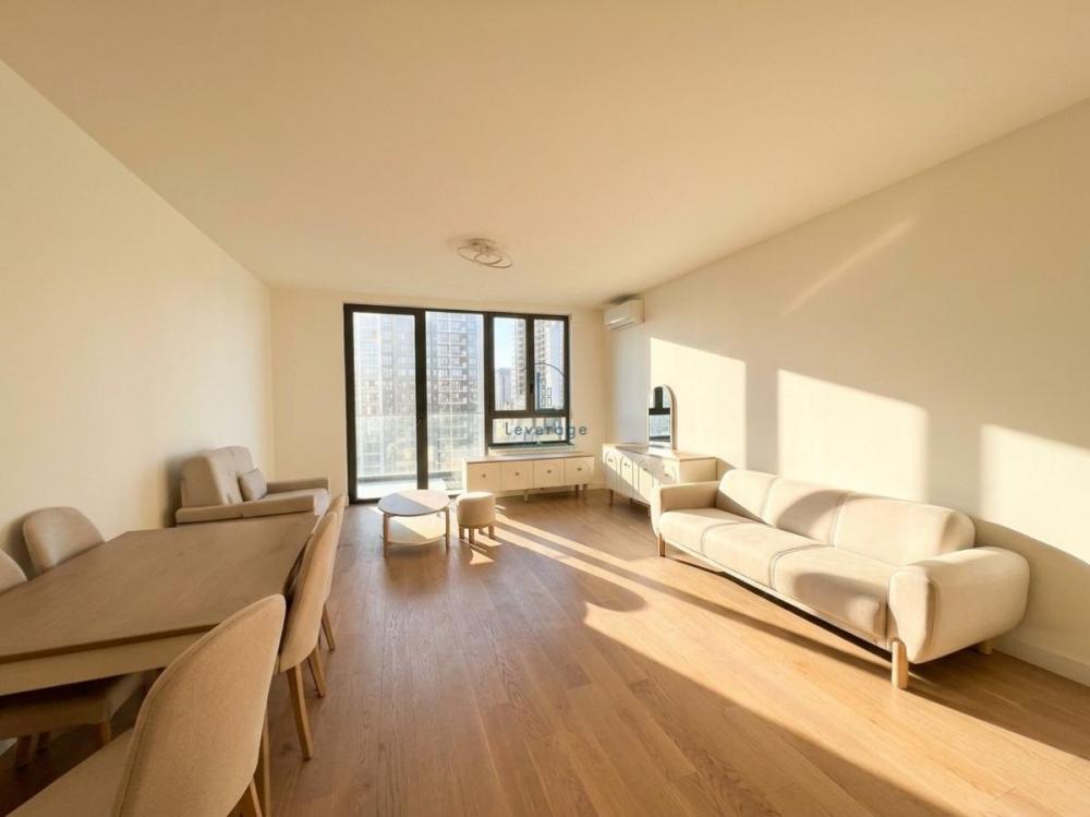 Slika 2 - Luke Ćelovića Trebinjca, Četvorosoban stan za izdavanje, 115m2, 3.000€