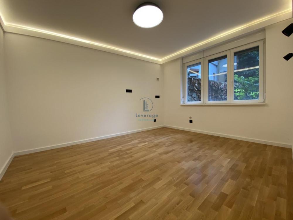 Slika 1 - Gundulićev venac, Dvoiposoban stan na prodaju, 59m2, 286.000€