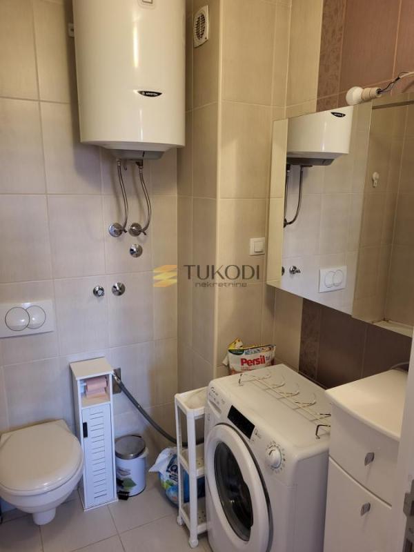 Slika 10 - Četvorosoban stan za izdavanje, 99m2, 1.600€
