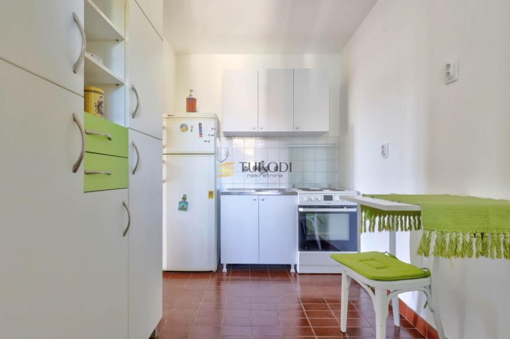 Slika 3 - Trosoban stan za izdavanje, 80m2, 1.200€