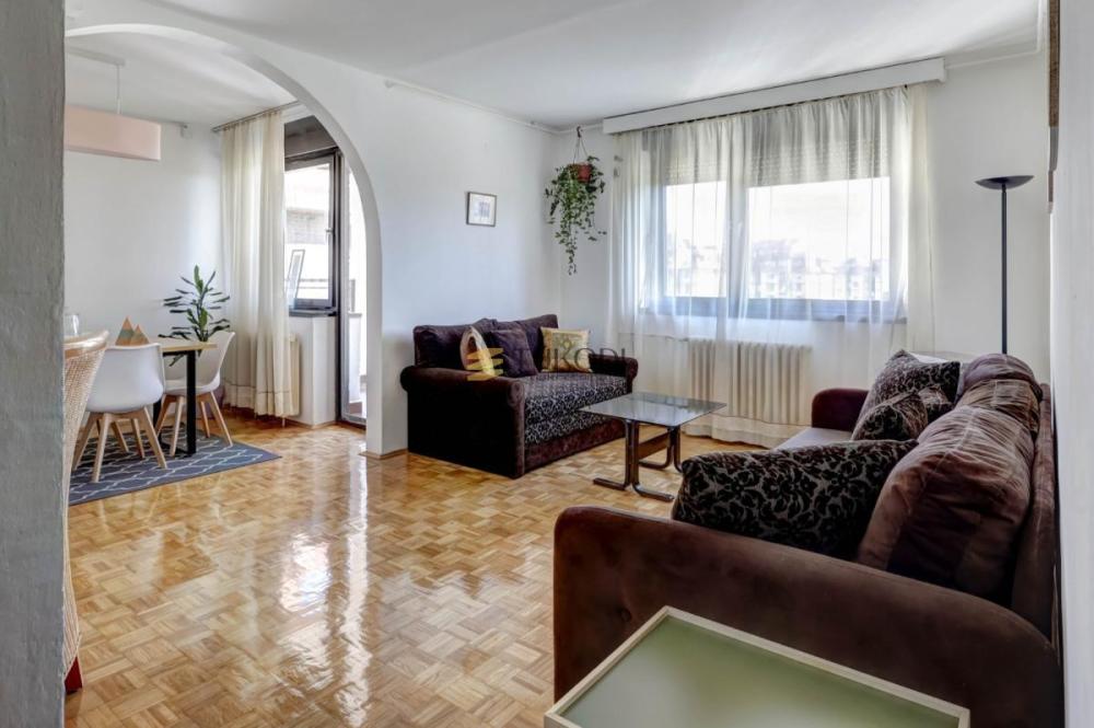 Slika 1 - Trosoban stan za izdavanje, 80m2, 1.200€