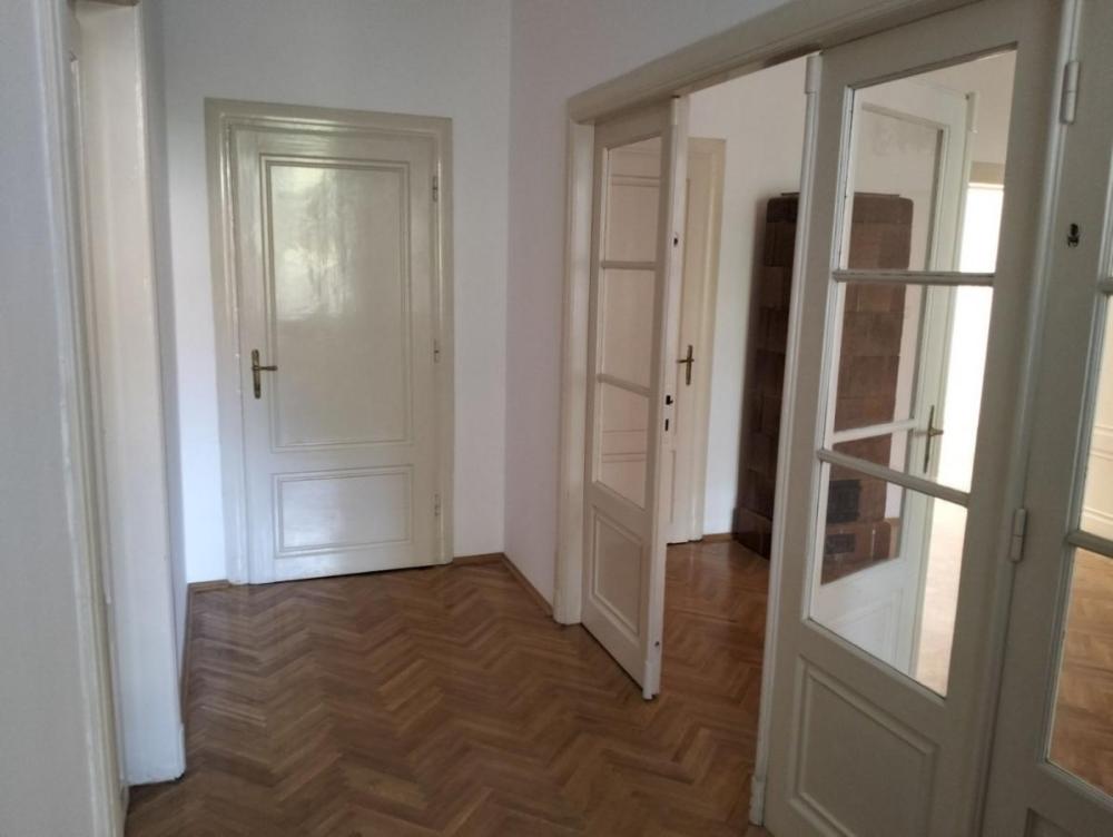 Slika 1 - Dvoiposoban stan za izdavanje, 85m2, 750€