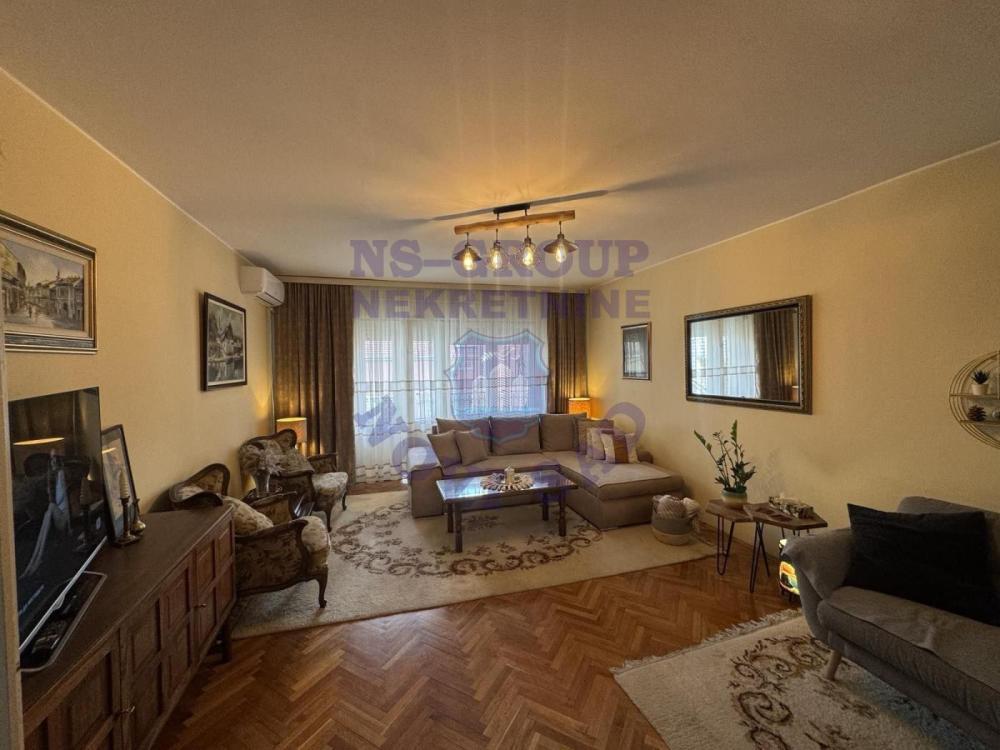 Glavna slika -Trosoban stan na prodaju, 110m2, 338.430€