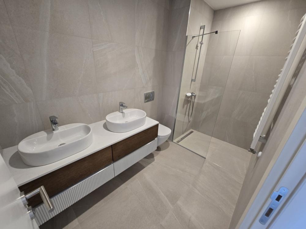 Slika 9 - Bulevar Vudroa Vilsona, Četvorosoban stan za izdavanje, 111m2, 2.500€