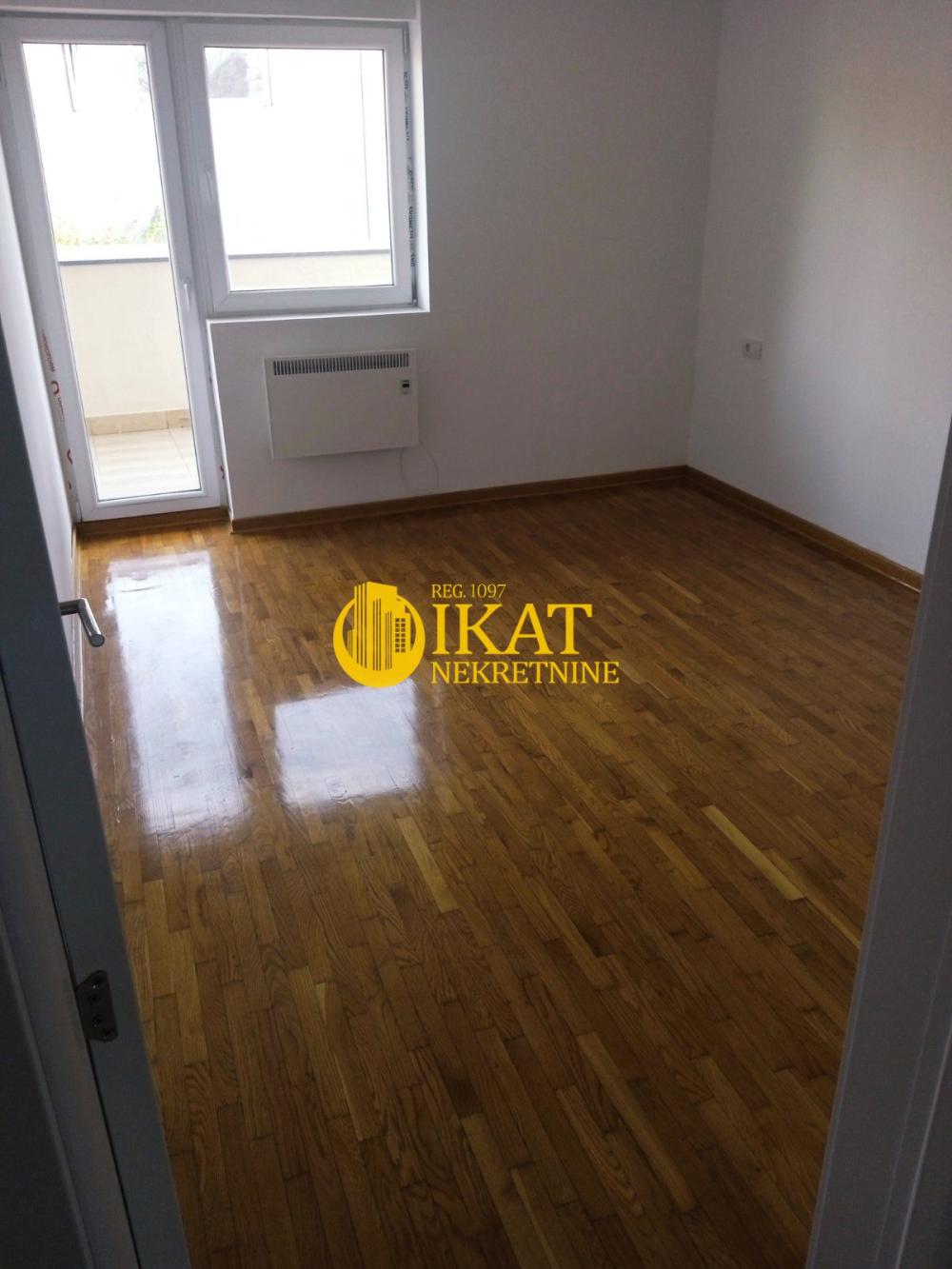 Slika 1 - 8. marta, Trosoban stan na prodaju, 63m2, 89.000€