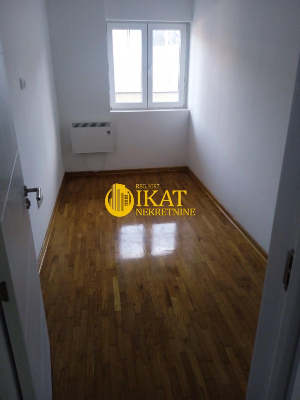 Slika 3 - 8. marta, Trosoban stan na prodaju, 63m2, 89.000€