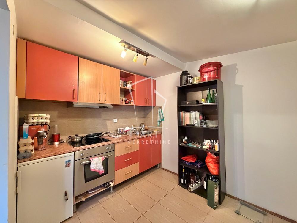 Slika 3 - Borislava Pekića, Trosoban stan na prodaju, 46m2, 215.000€