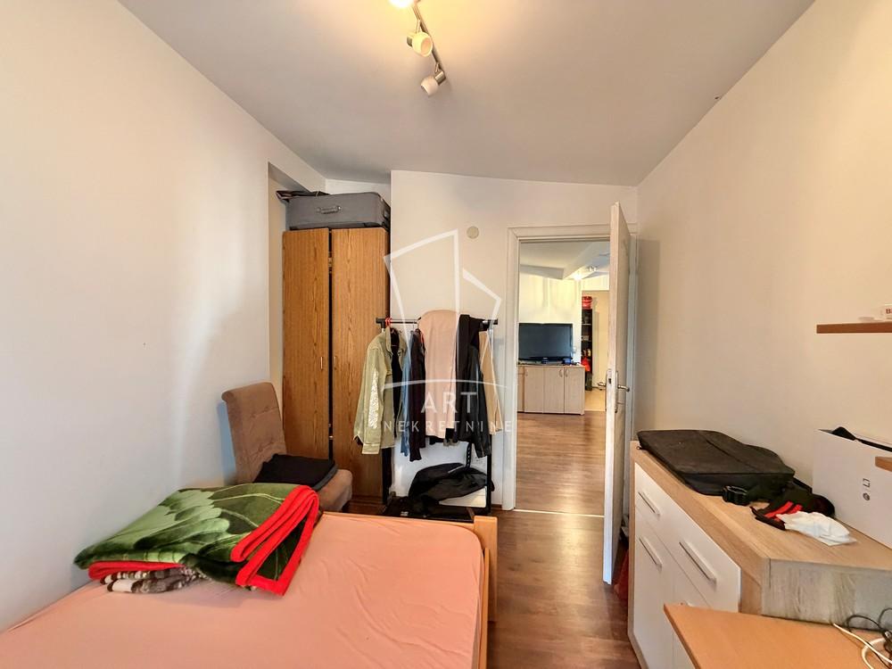Slika 8 - Borislava Pekića, Trosoban stan na prodaju, 46m2, 215.000€