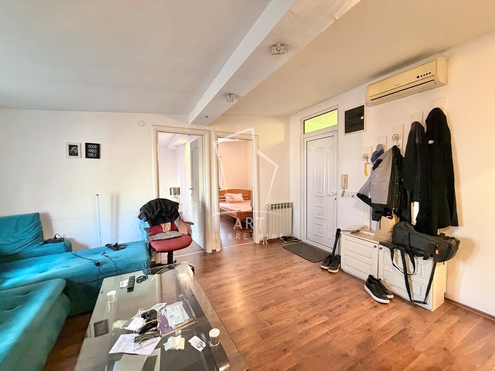 Slika 2 - Borislava Pekića, Trosoban stan na prodaju, 46m2, 215.000€