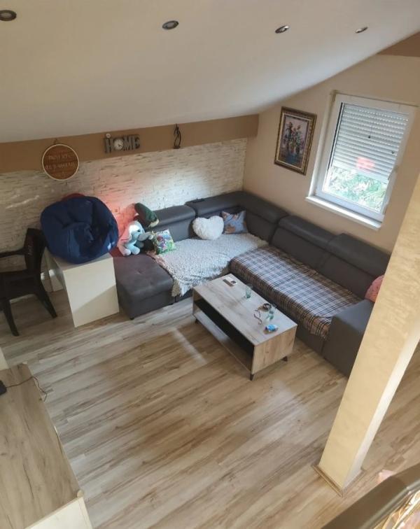 Glavna slika -Borča, Četvorosoban stan na prodaju, 75m2, 92.000€