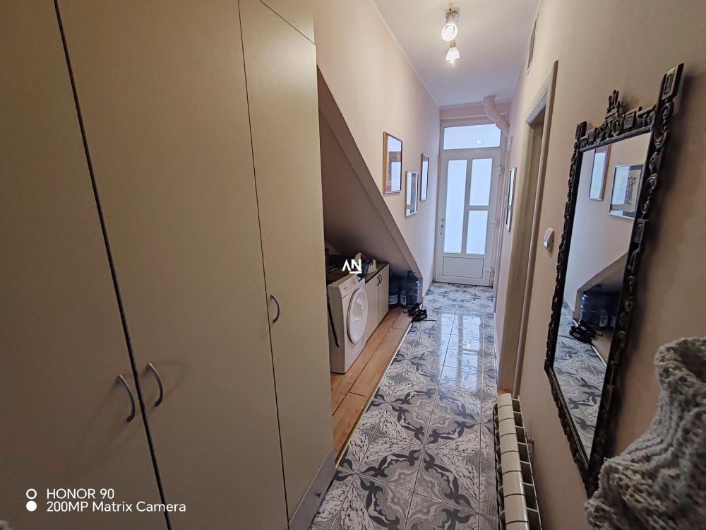 Slika 10 - Čika Miše Djurića, Četvorosoban stan na prodaju, 61m2, 275.000€