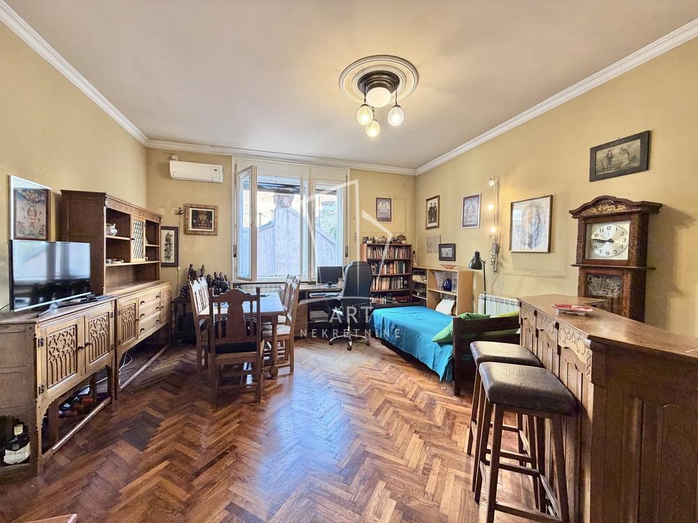 Glavna slika -Gospodar Jevremova, Dvosoban stan na prodaju, 65m2, 390.000€