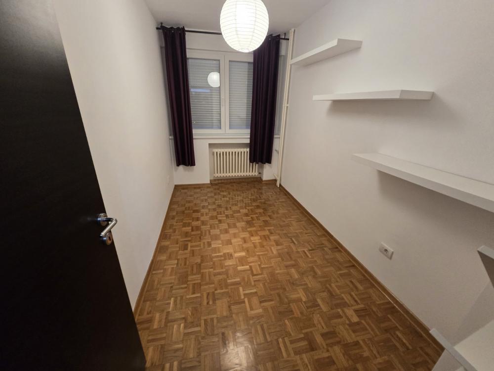 Slika 8 - Milića Rakića, Trosoban stan za izdavanje, 66m2, 650€