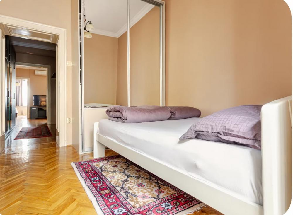 Slika 5 - Zeleni Venac, Trosoban stan za izdavanje, 80m2, 1.500€