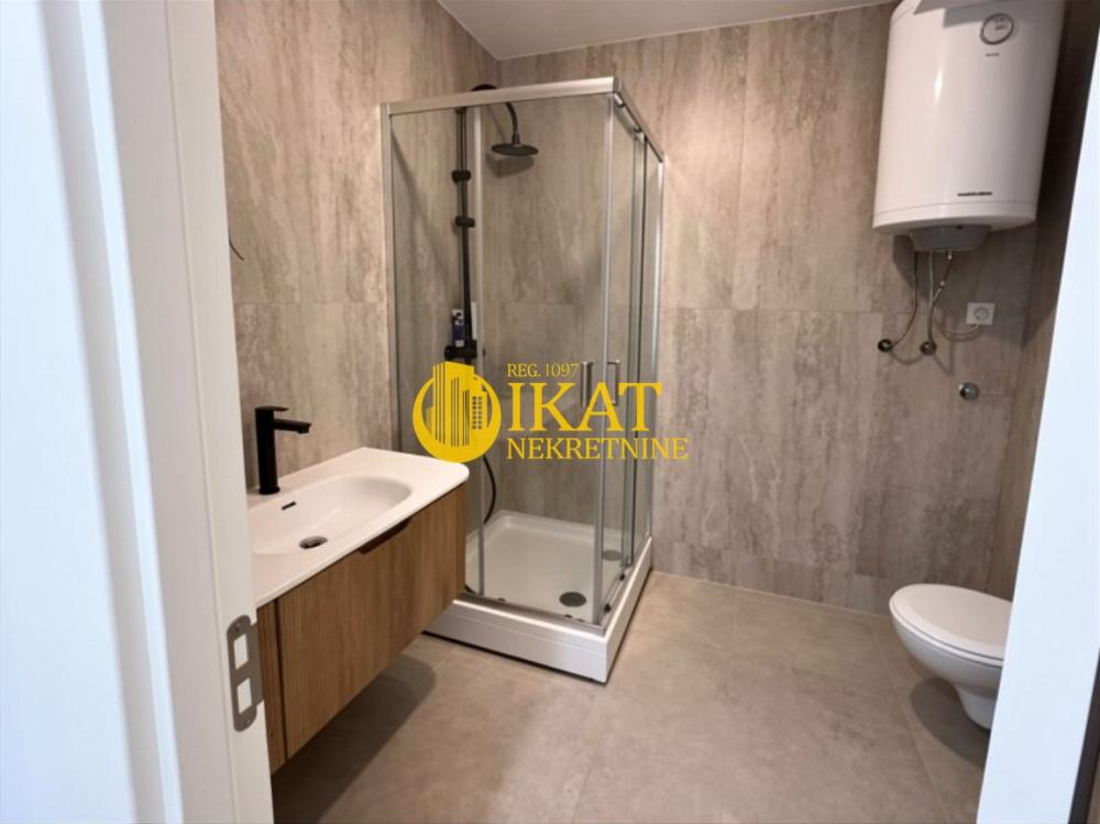 Slika 5 - Bulevar Nikole Tesle, Dvoiposoban stan na prodaju, 60m2, 275.000€