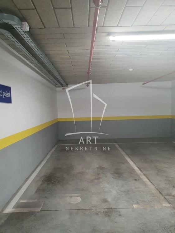 Slika 11 - Bulevar Milutina Milankovića, Dvosoban stan za izdavanje, 60m2, 1.200€