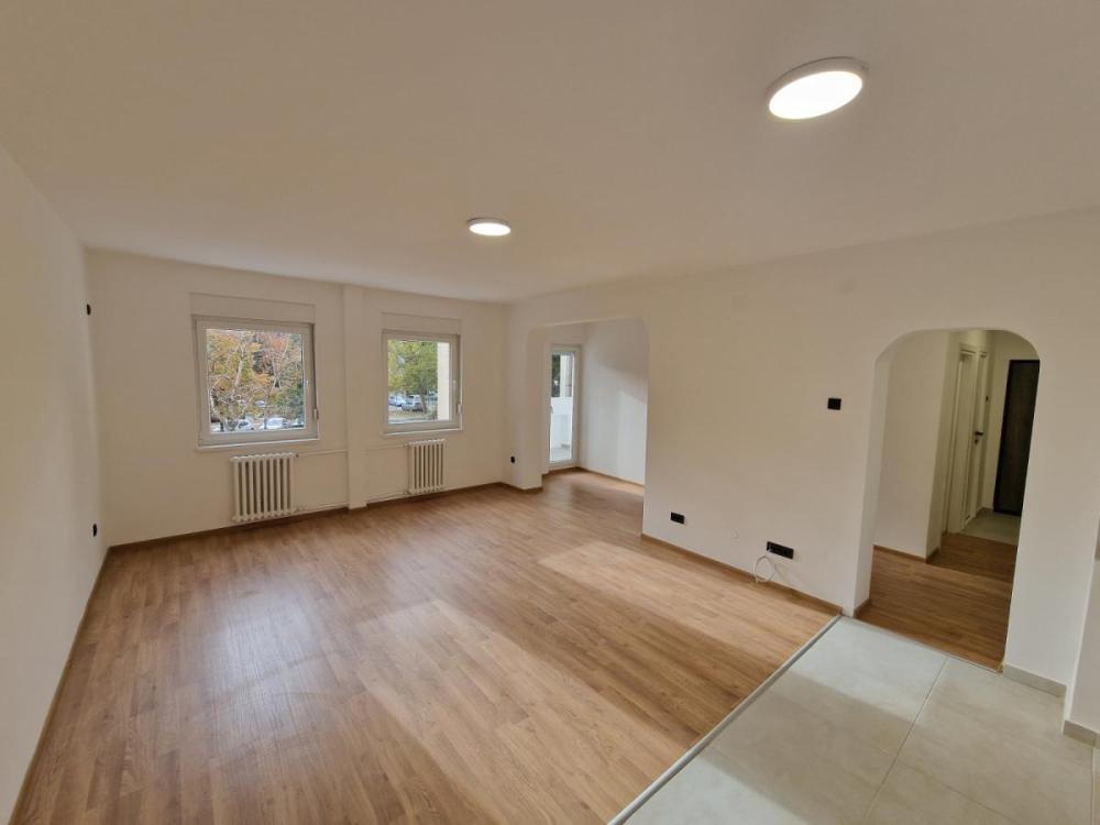 Glavna slika -Četvorosoban stan na prodaju, 95m2, 266.000€