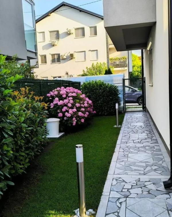 Slika 9 - Djordja Lebovica,  Stan na prodaju, 64m2, 162.000€