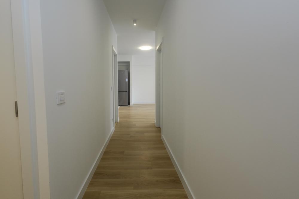 Slika 1 - Luke Ćelovića Trebinjca, Trosoban stan za izdavanje, 78m2, 1.700€