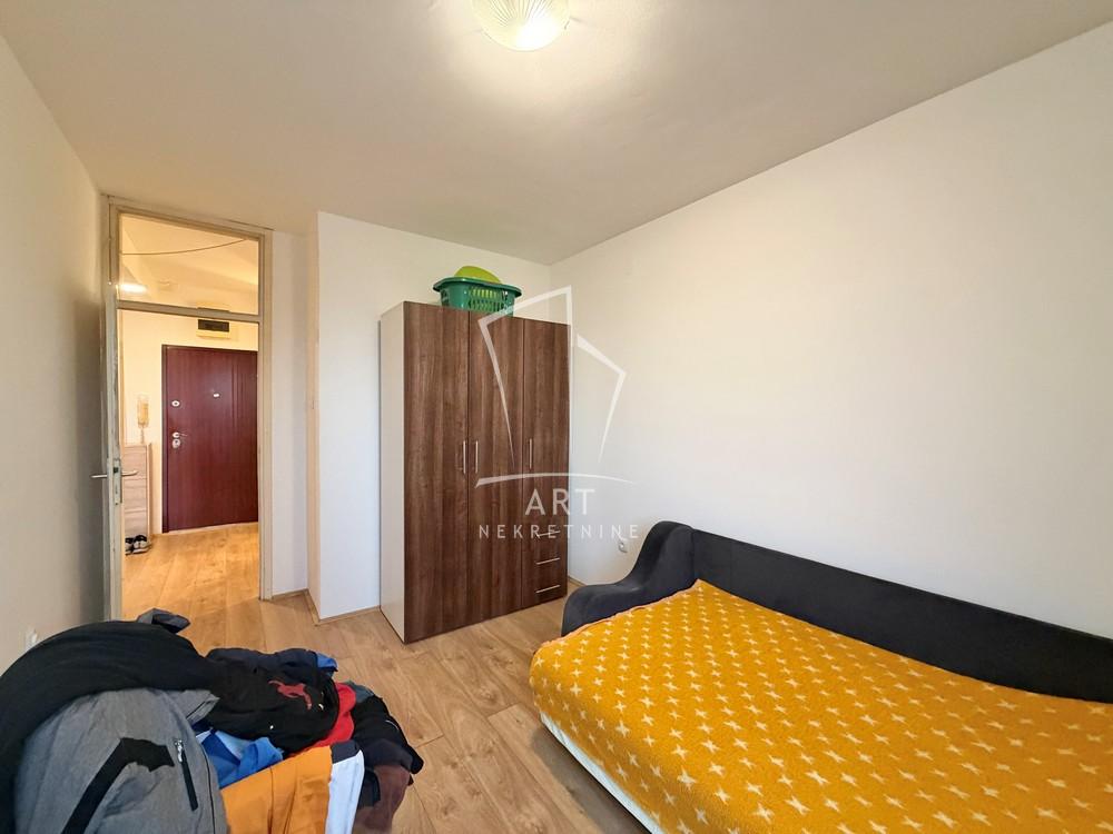 Slika 11 - Bratstva i jedinstva, Trosoban stan na prodaju, 70m2, 158.000€