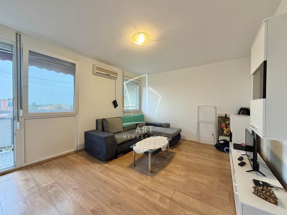 Glavna slika -Bratstva i jedinstva, Trosoban stan na prodaju, 70m2, 158.000€