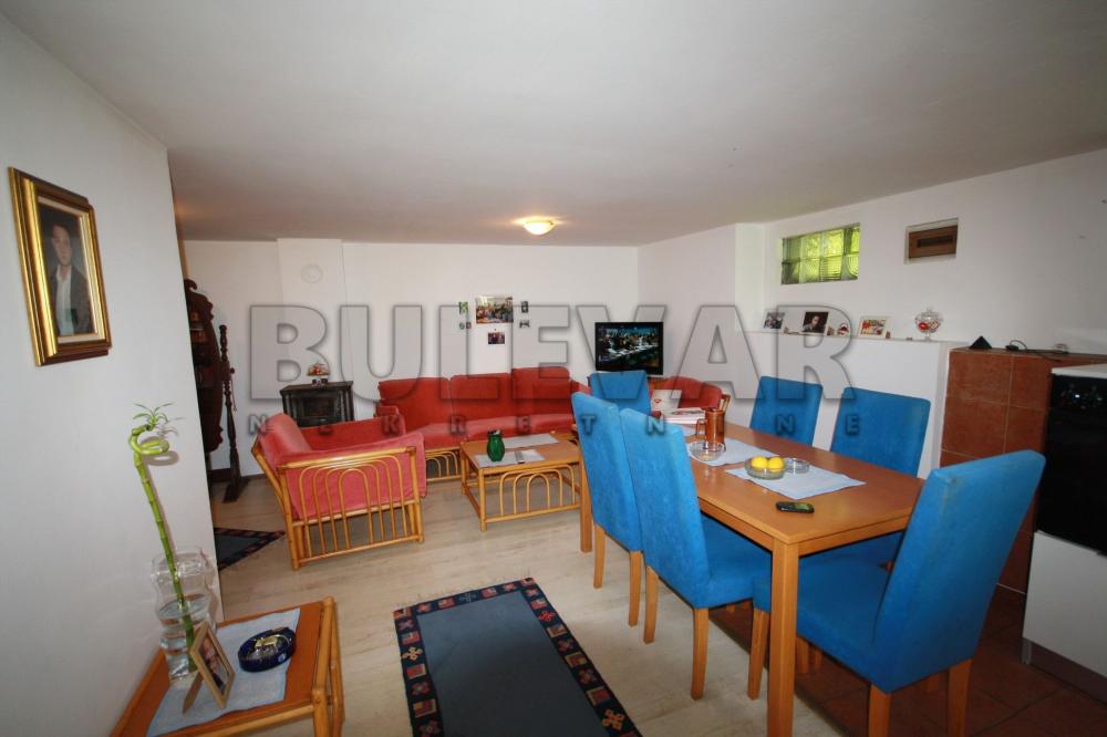 Slika 5 - Niška Banja,  Kuća na prodaju, 300m2, 200.000€