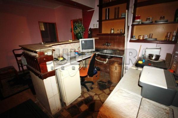 Slika 2 - Dimitrija Tucovića, Četvorosoban stan na prodaju, 135m2, 77.000€