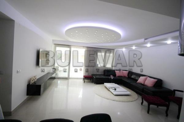 Slika 4 - Cara Dušana, Četvorosoban stan na prodaju, 186m2, 288.400€