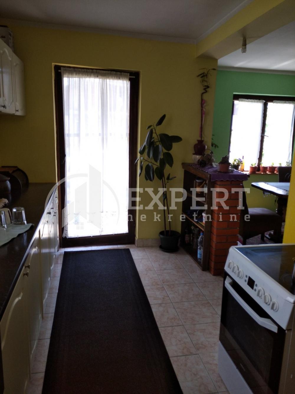 Slika 8 - Knjazevačka,  Kuća na prodaju, 301m2, 250.000€