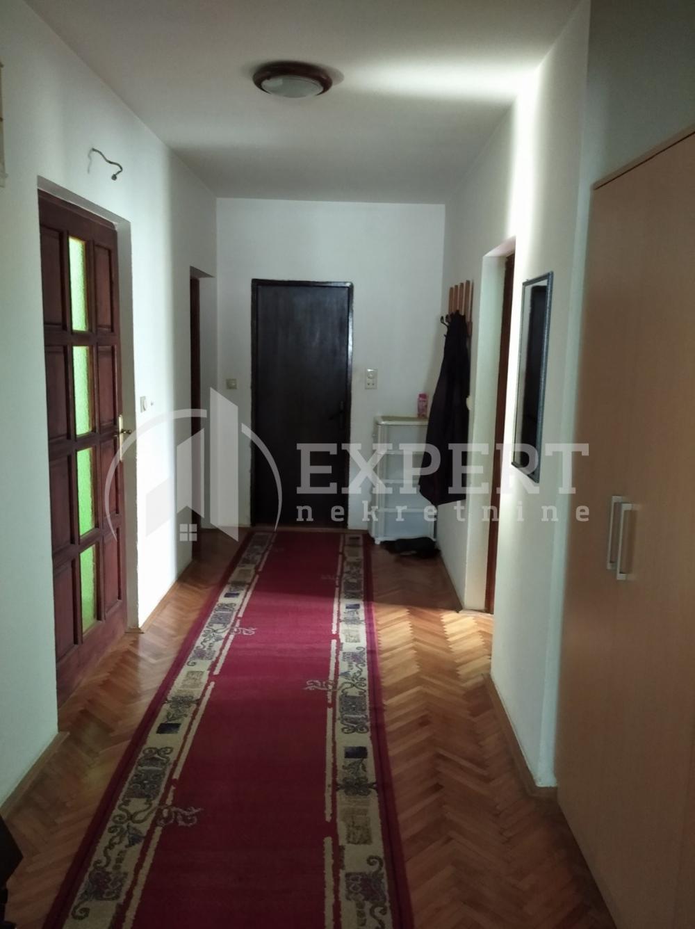 Glavna slika -Knjazevačka,  Kuća na prodaju, 301m2, 250.000€