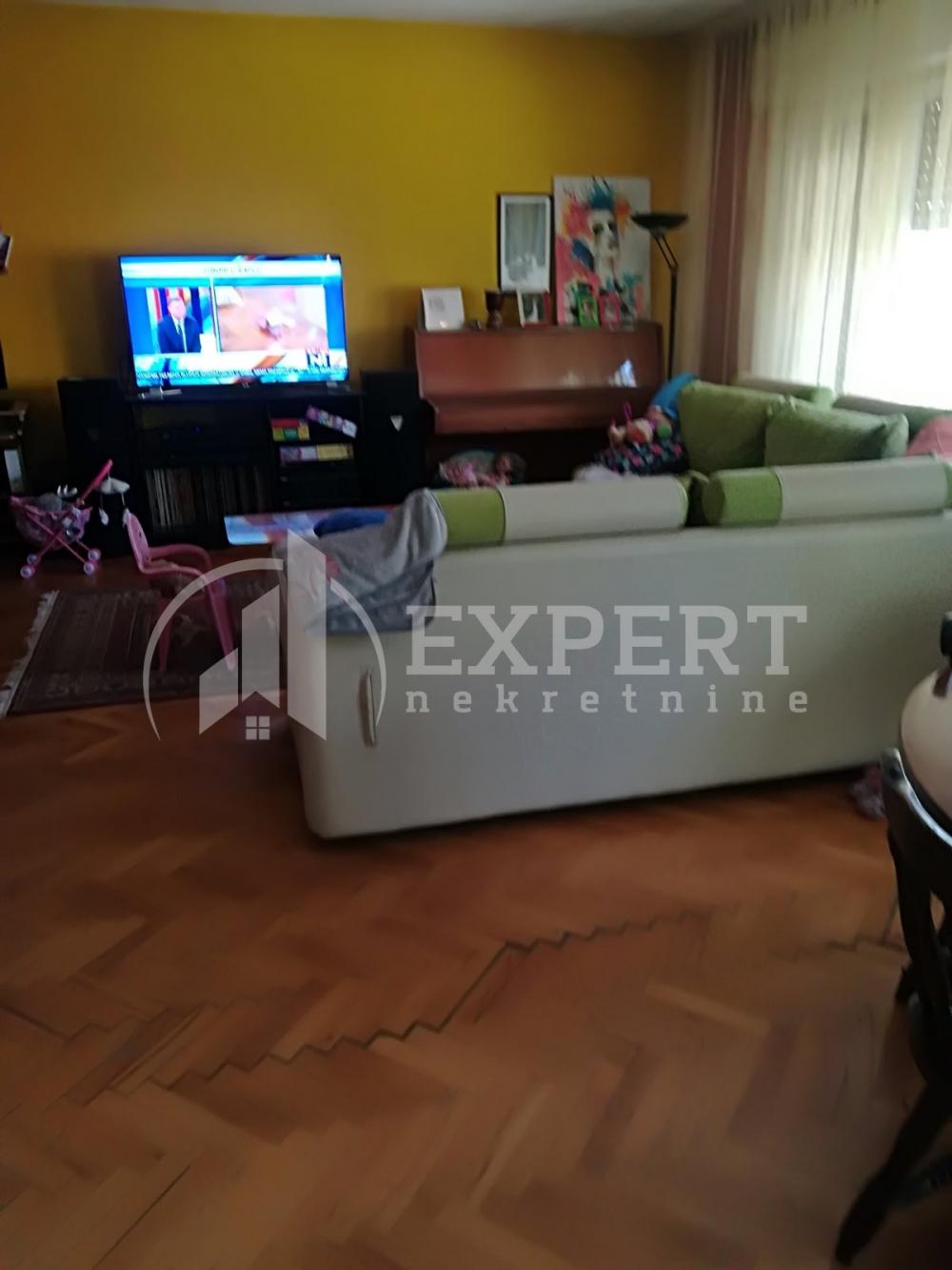 Slika 7 - Vojvode Tankosića,  Kuća na prodaju, 270m2, 400.000€