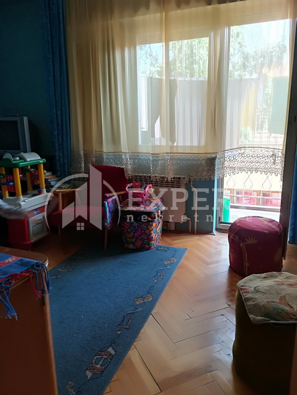 Slika 3 - Vojvode Tankosića,  Kuća na prodaju, 270m2, 400.000€