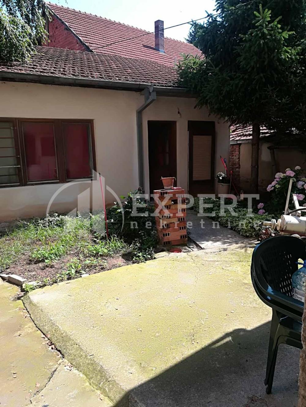 Slika 2 - Vojvode Tankosića,  Kuća na prodaju, 270m2, 400.000€