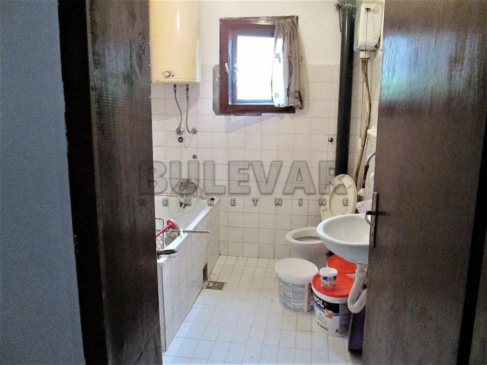 Slika 2 - Knjazevačka, Trosoban stan na prodaju, 76m2, 67.000€