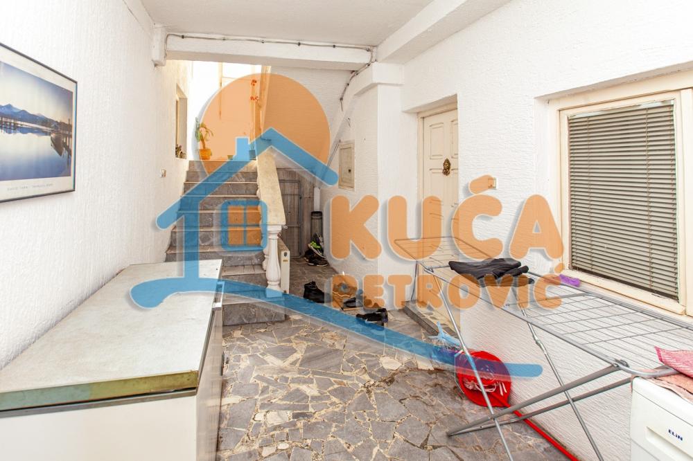 Slika 5 - Primorska,  Kuća na prodaju, 324m2, 566.500€