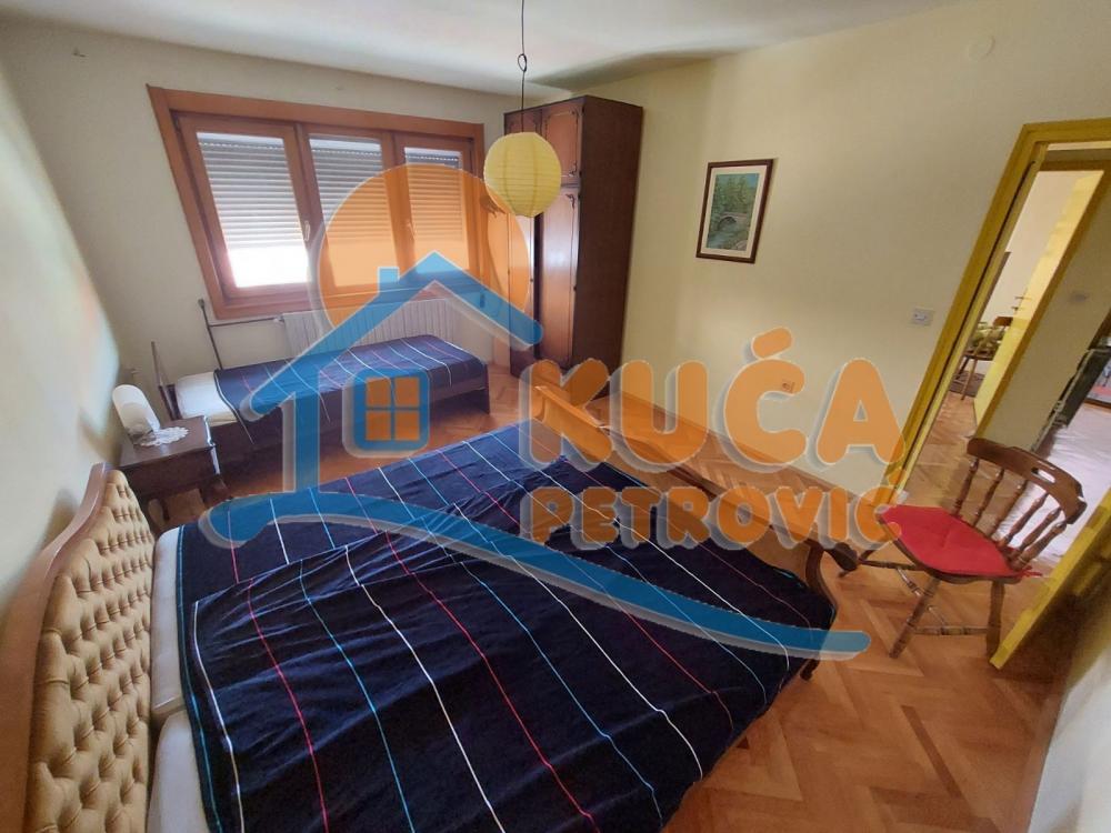 Slika 5 - Cara Lazara,  Kuća za izdavanje, 75m2, 400€