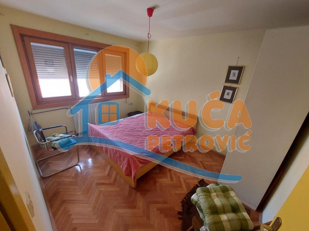 Slika 7 - Cara Lazara,  Kuća za izdavanje, 75m2, 400€